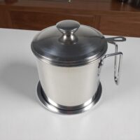 Alternative view of Tempat Saringan Minyak Stainless 1.3L – Simpan Minyak Lebih Bersih & Dapur Lebih Rapi
